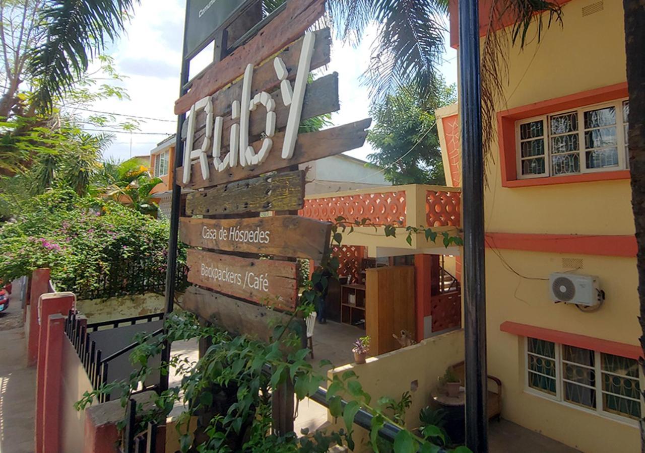 Ruby - Casa De Hospedes - Backpackers Nampula Zewnętrze zdjęcie