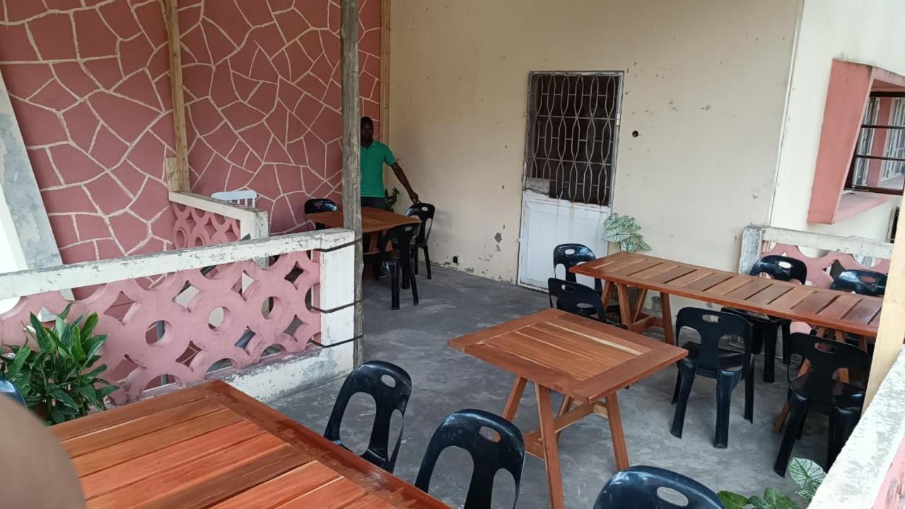 Ruby - Casa De Hospedes - Backpackers Nampula Zewnętrze zdjęcie