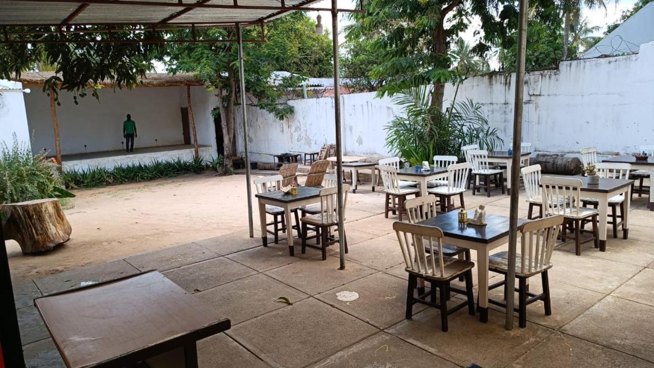 Ruby - Casa De Hospedes - Backpackers Nampula Zewnętrze zdjęcie